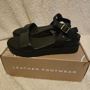 Leather Patina/Portland Leather Black Sandals. Womens Size 10